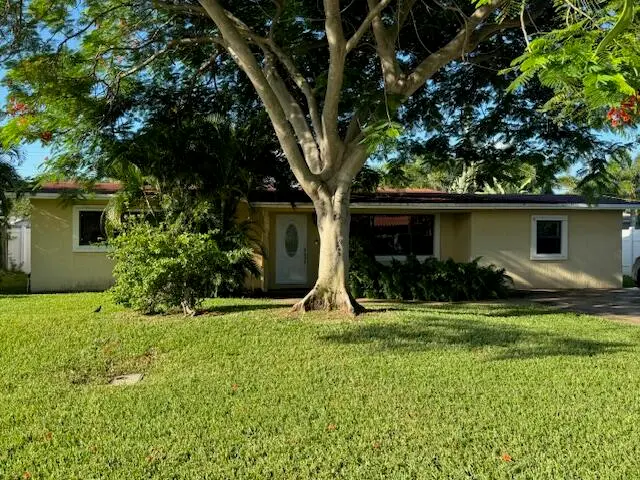IMG_8194 at 2624 NE 8th Court, Pompano Beach