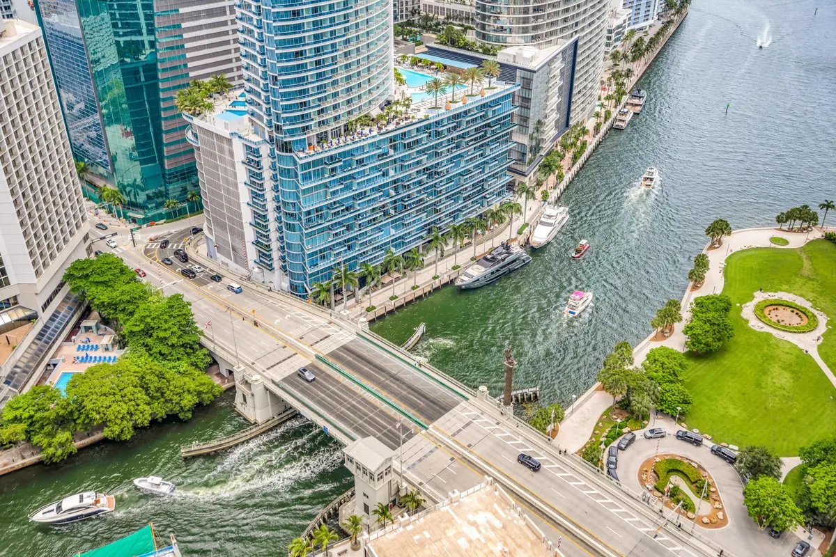 VICEROY #3801-22 at 77 SE 5th Street 2014, Miami