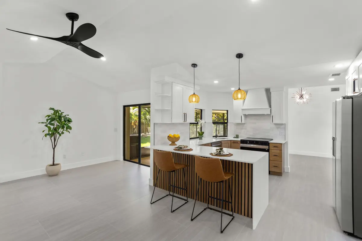 NTM_9258 at 14814 Paddock Drive, Wellington