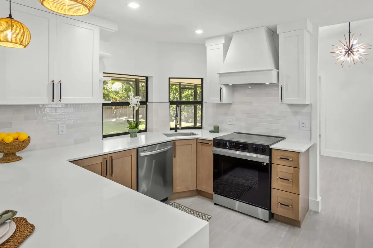 NTM_9267 at 14814 Paddock Drive, Wellington