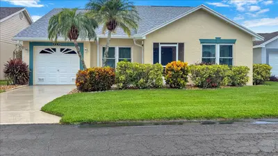 329 NW Tuscany Court, Port St. Lucie – sold