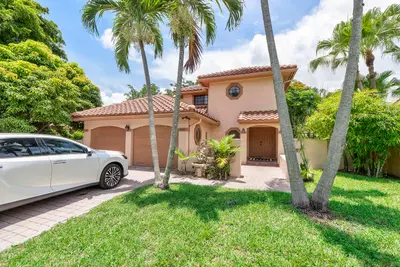 523 NW 38th Terrace, Deerfield Beach – sold