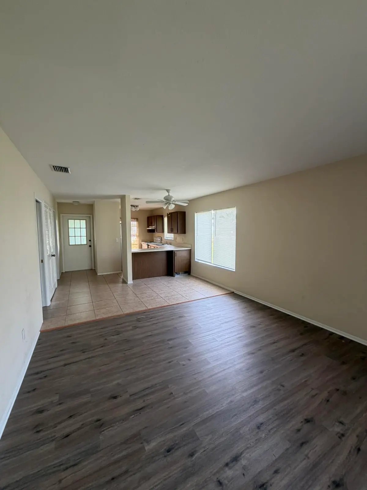 Living to entry at 1720 SE Linpark Court, Port St. Lucie