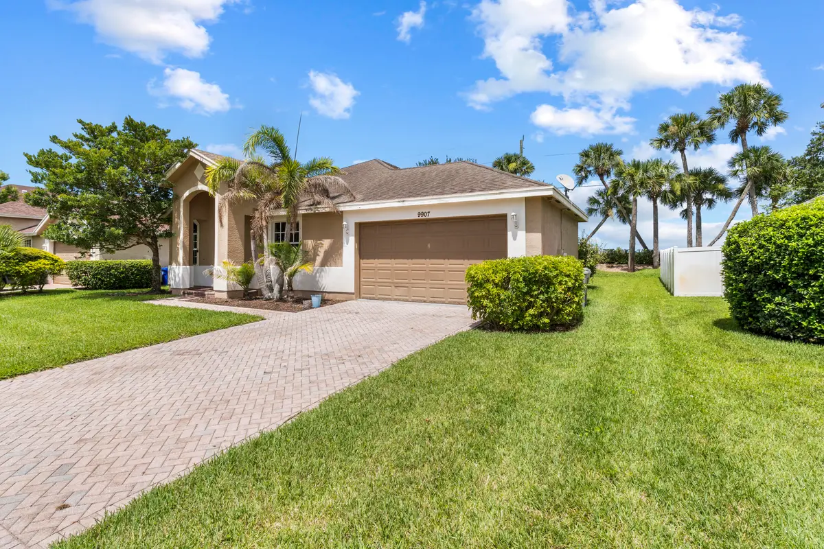DSC05972 at 9907 E Verona Circle, Vero Beach