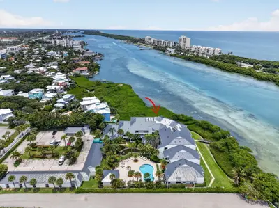 200 Waterway Road 104, Tequesta – Condominium for sale