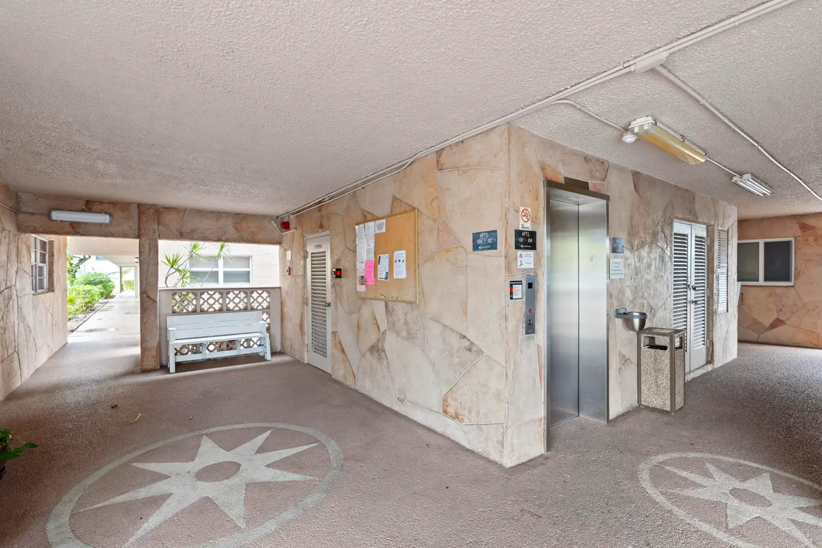 Elevator at 2615 NE 1st Court 403, Boynton Beach
