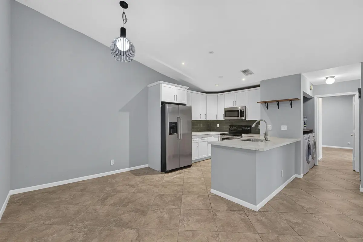4-web-or-mls-8I8A1766 at 3076 S Oakland Forest Drive 503, Oakland Park