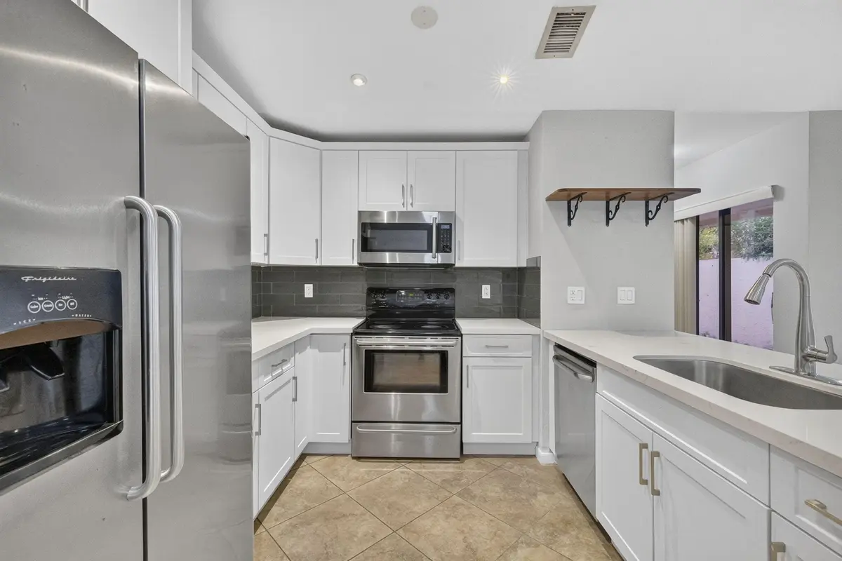 7-web-or-mls-8I8A1787 at 3076 S Oakland Forest Drive 503, Oakland Park