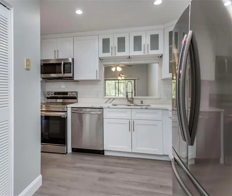 Kitchen 2 at 454 Lakeview Drive 1, Weston