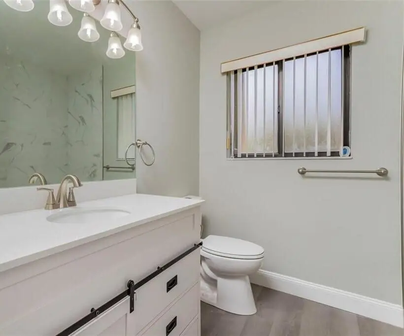 Bathroom 2 at 454 Lakeview Drive 1, Weston