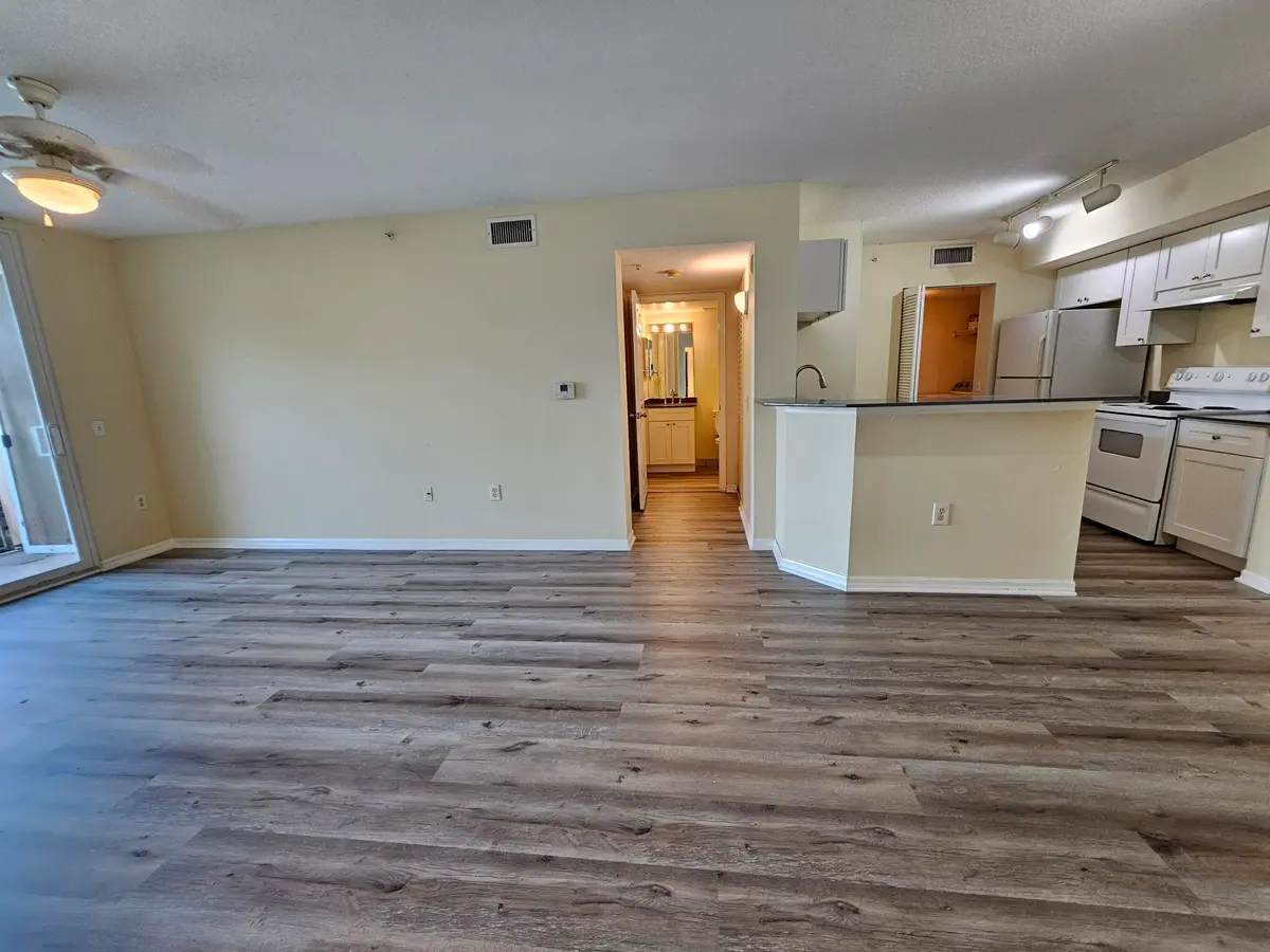 villa cir 2 at 604 Villa Circle 604, Boynton Beach