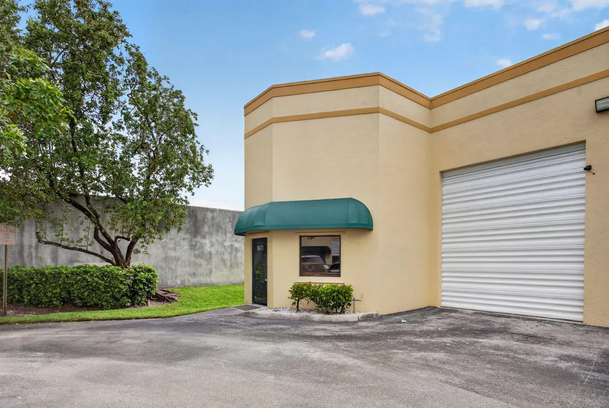 2-web-or-mls-1611-9935 at 1611 W Mcnab Road 6, Pompano Beach