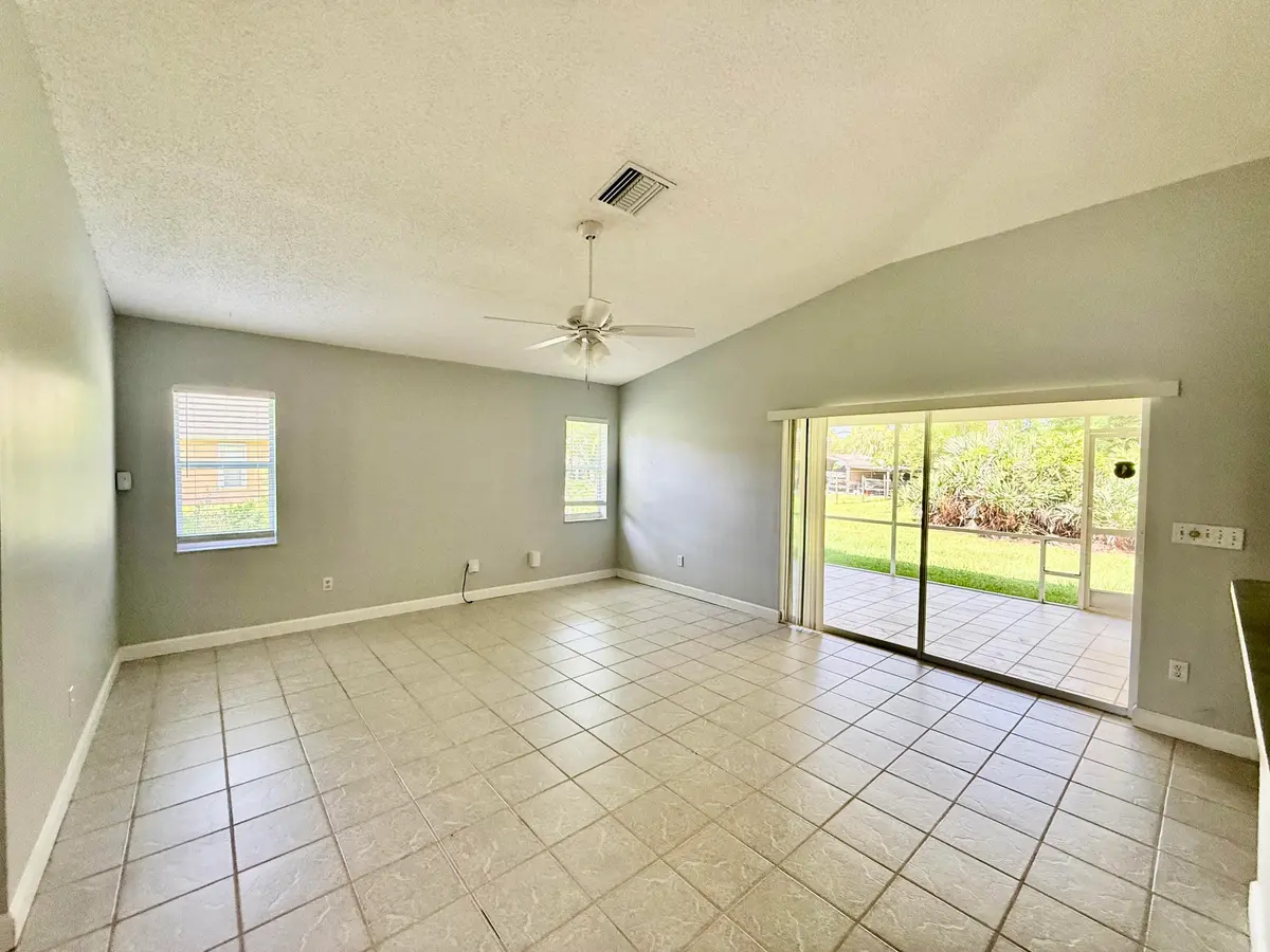 IMG_3007 at 5707 Silver Oak Drive, Fort Pierce