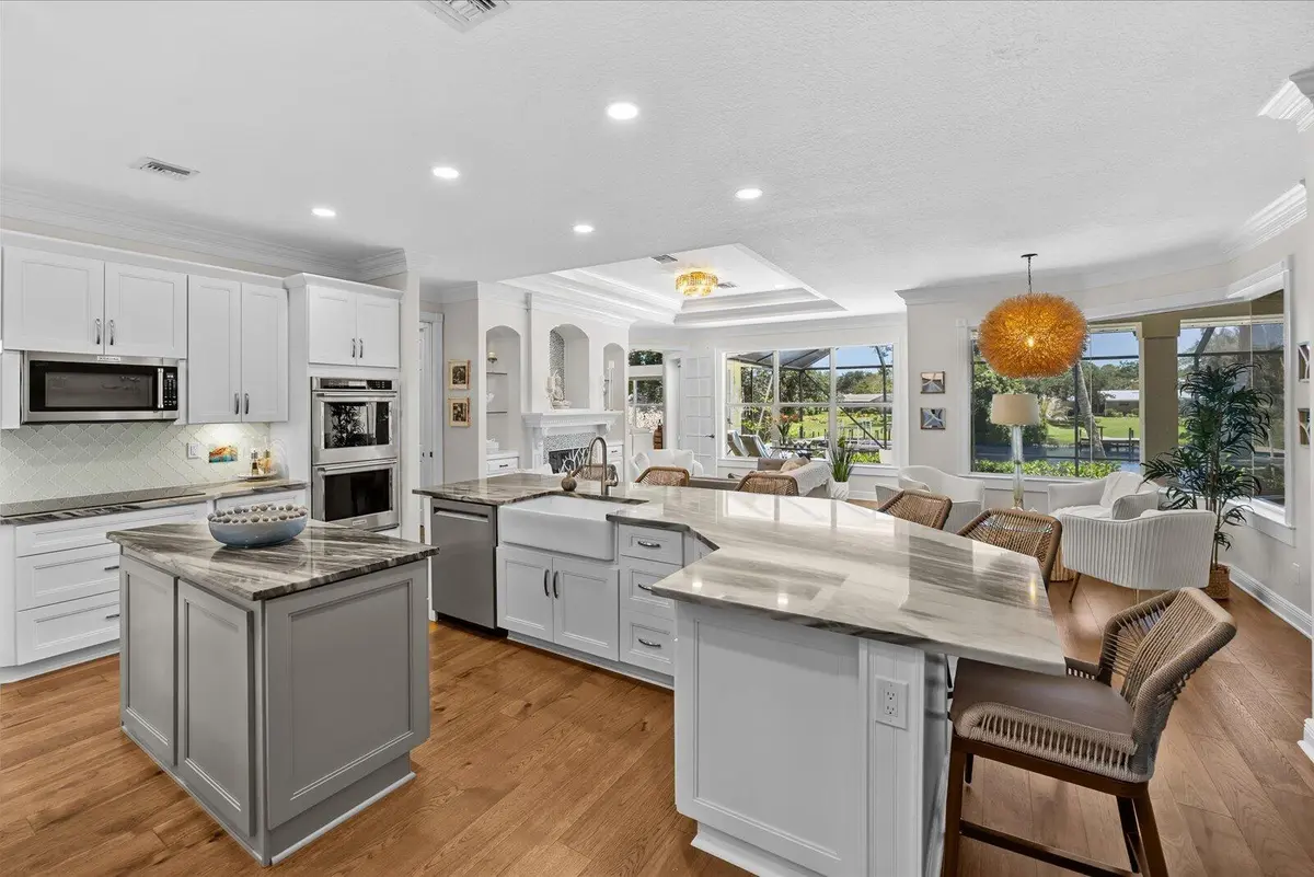 07-pine in-28 at 851 SW Pine Tree Lane, Palm City
