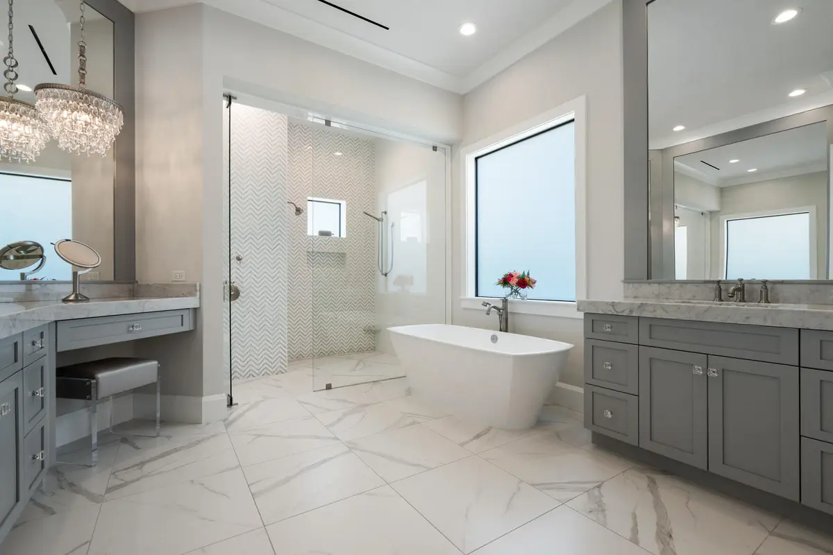 Primary Bath at 6621 SW Silver Wolf Drive, Palm City