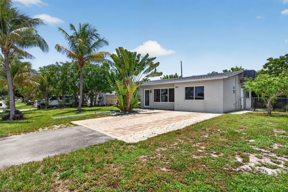 4-web-or-mls-2811-6866 at 2811 NE 9th Terrace, Pompano Beach