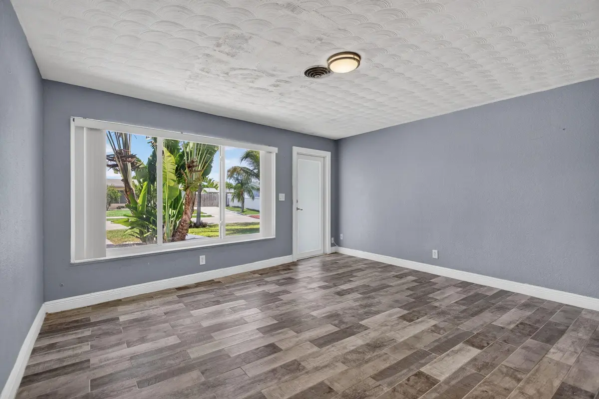 15-web-or-mls-2811-6921 at 2811 NE 9th Terrace, Pompano Beach