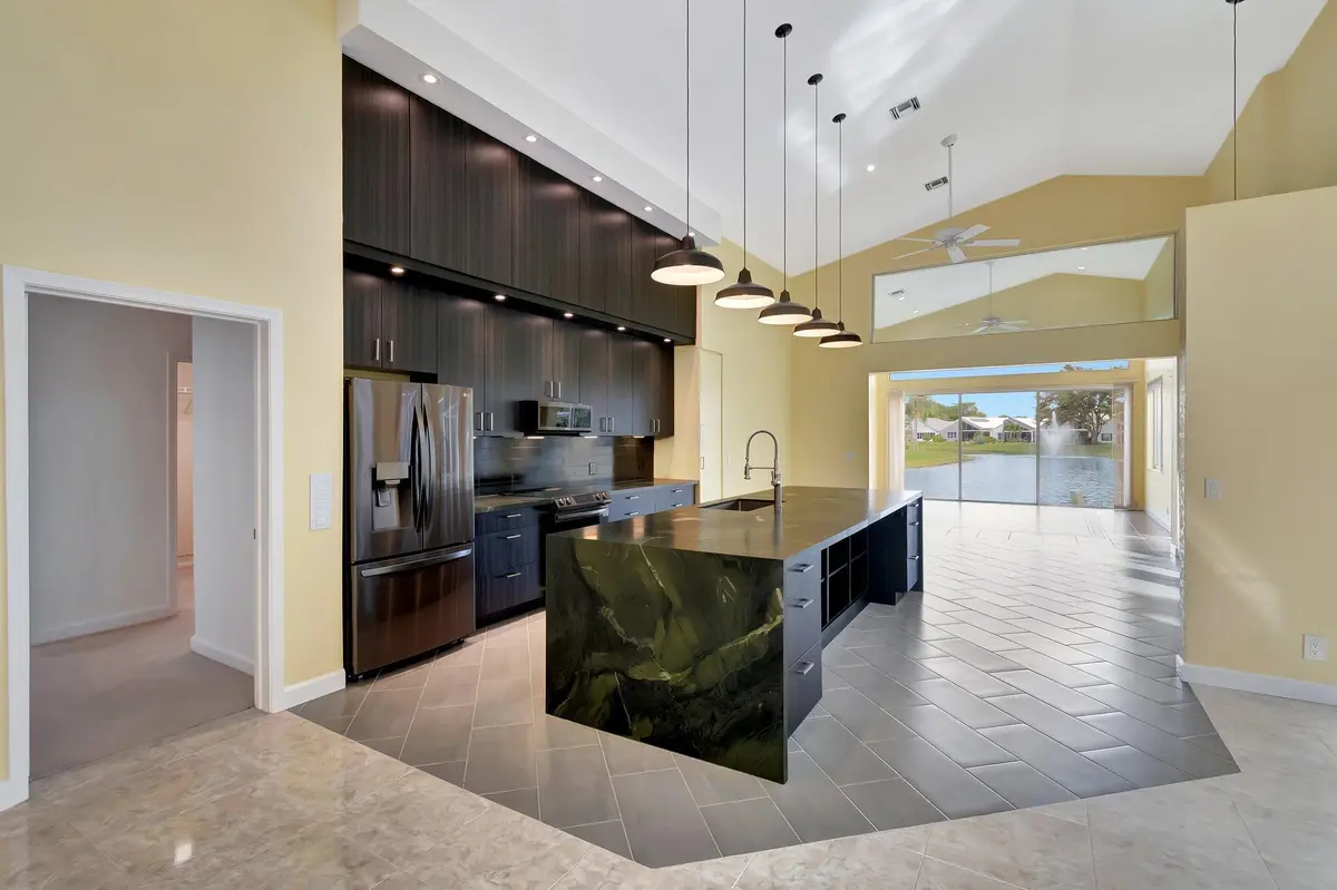 10-web-or-mls-DSC_5487 at 11922 Fountainside Circle, Boynton Beach