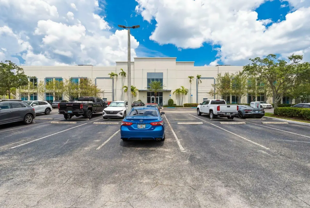 DSC00638_reedit_9e0dd464 at 2000 NW 150th Avenue 1110, Pembroke Pines