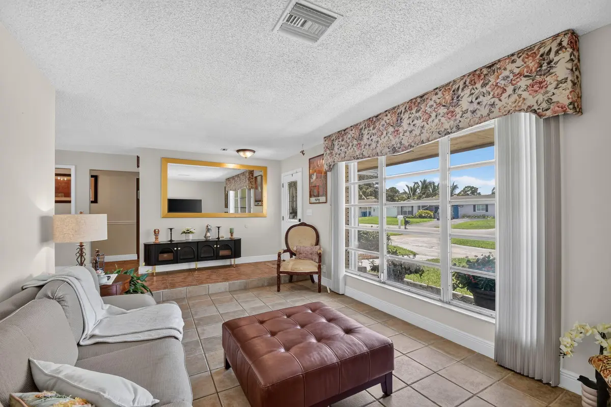 7-web-or-mls-DSC_9252 at 1241 SW 28th Avenue, Boynton Beach