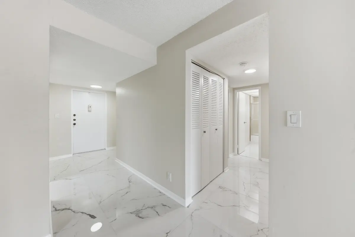 DSC00031 at 3000 Riverside Drive 201-1, Coral Springs