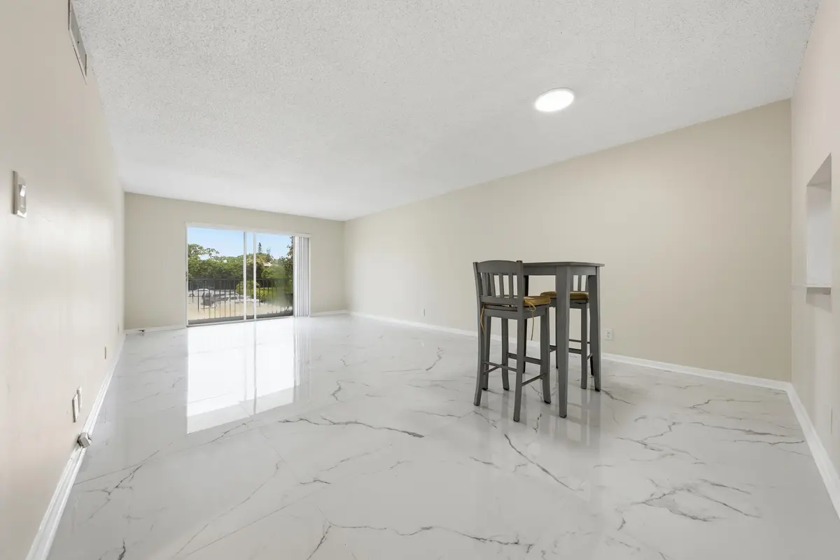 DSC00088 at 3000 Riverside Drive 201-1, Coral Springs