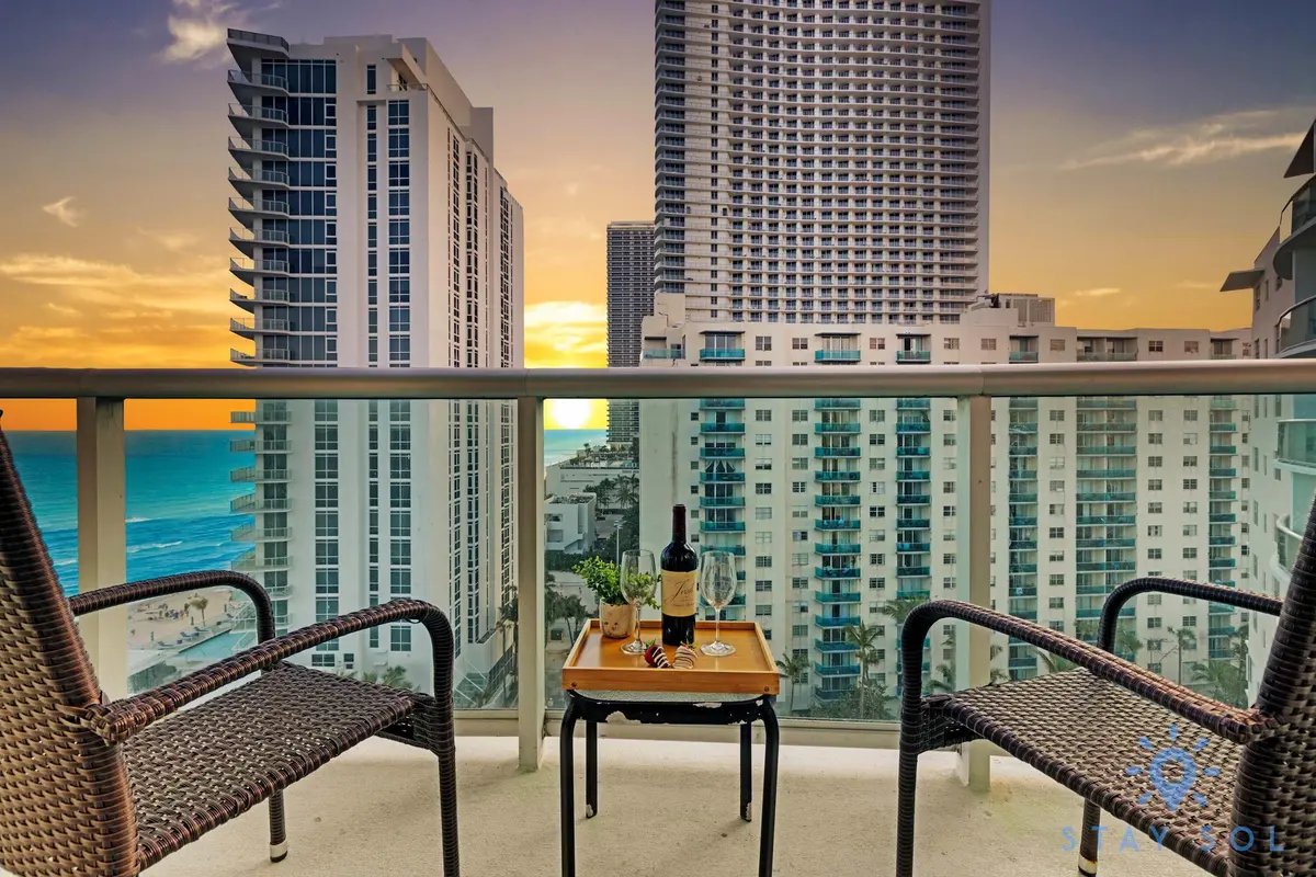 14K View at 3901 S Ocean Drive 14k, Hollywood