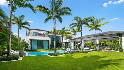 18 E Ocean Avenue, Ocean Ridge – Single Family Residence for sale