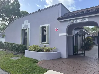 11673 NW 11th Street, Pembroke Pines – sold