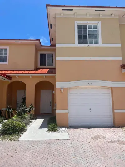 5187 SE Mariner Garden Circle, Stuart – Condominium for rent