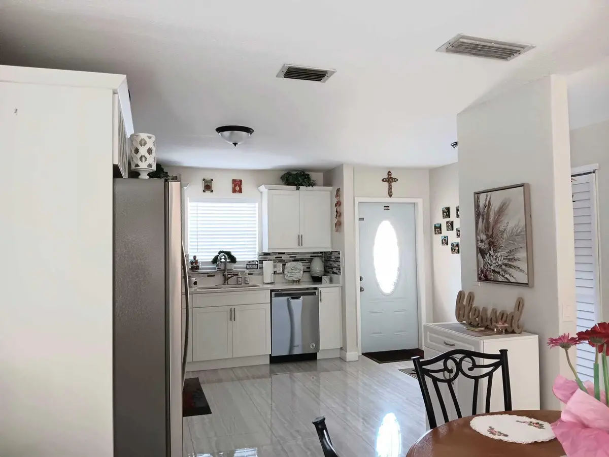 PHOTO-2025-09-30-17-12-00 at 868 Worcester A, Lake Worth