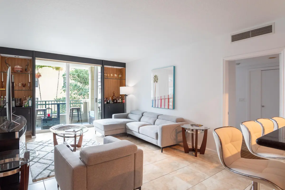 © Clark-403 S Sapodilla 207-008 at 403 S Sapodilla Avenue 207, West Palm Beach