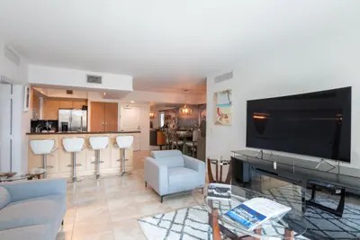 403 S Sapodilla Avenue 207, West Palm Beach – Condominium for sale