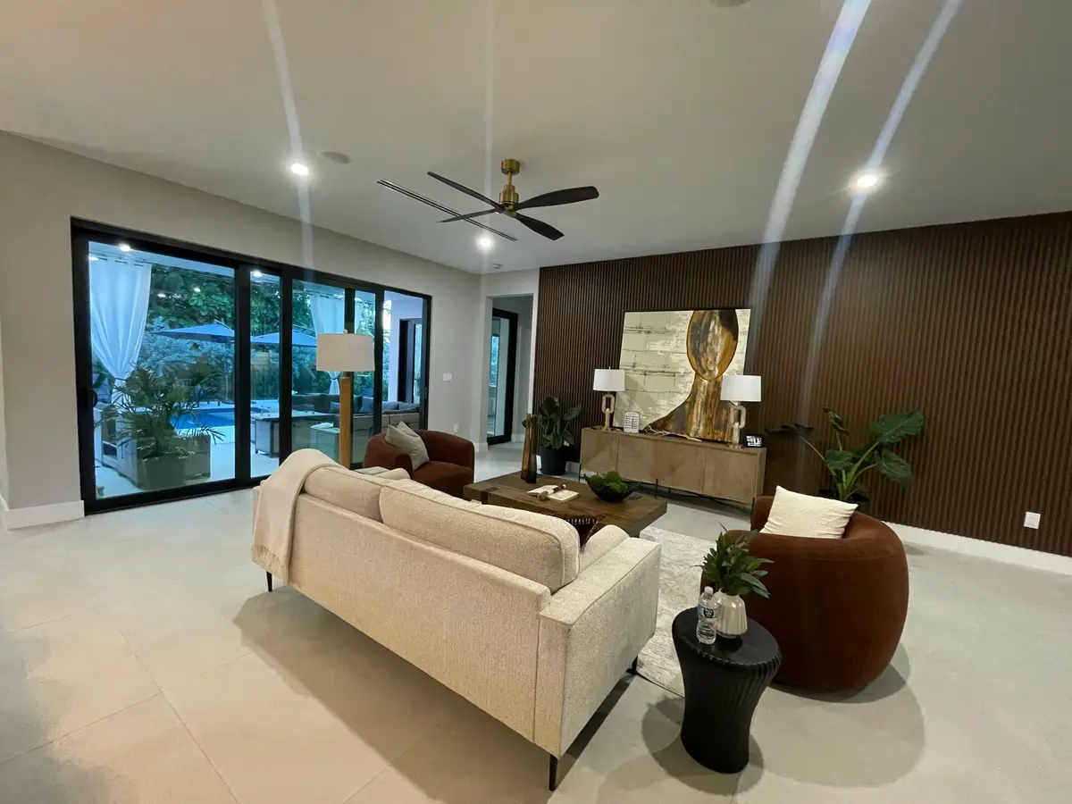 Living-Room at 1533 NE 16th Avenue, Fort Lauderdale