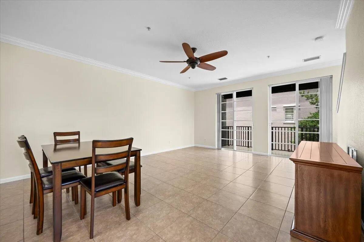 Dining Area at 127 Greenwich Circle, Jupiter