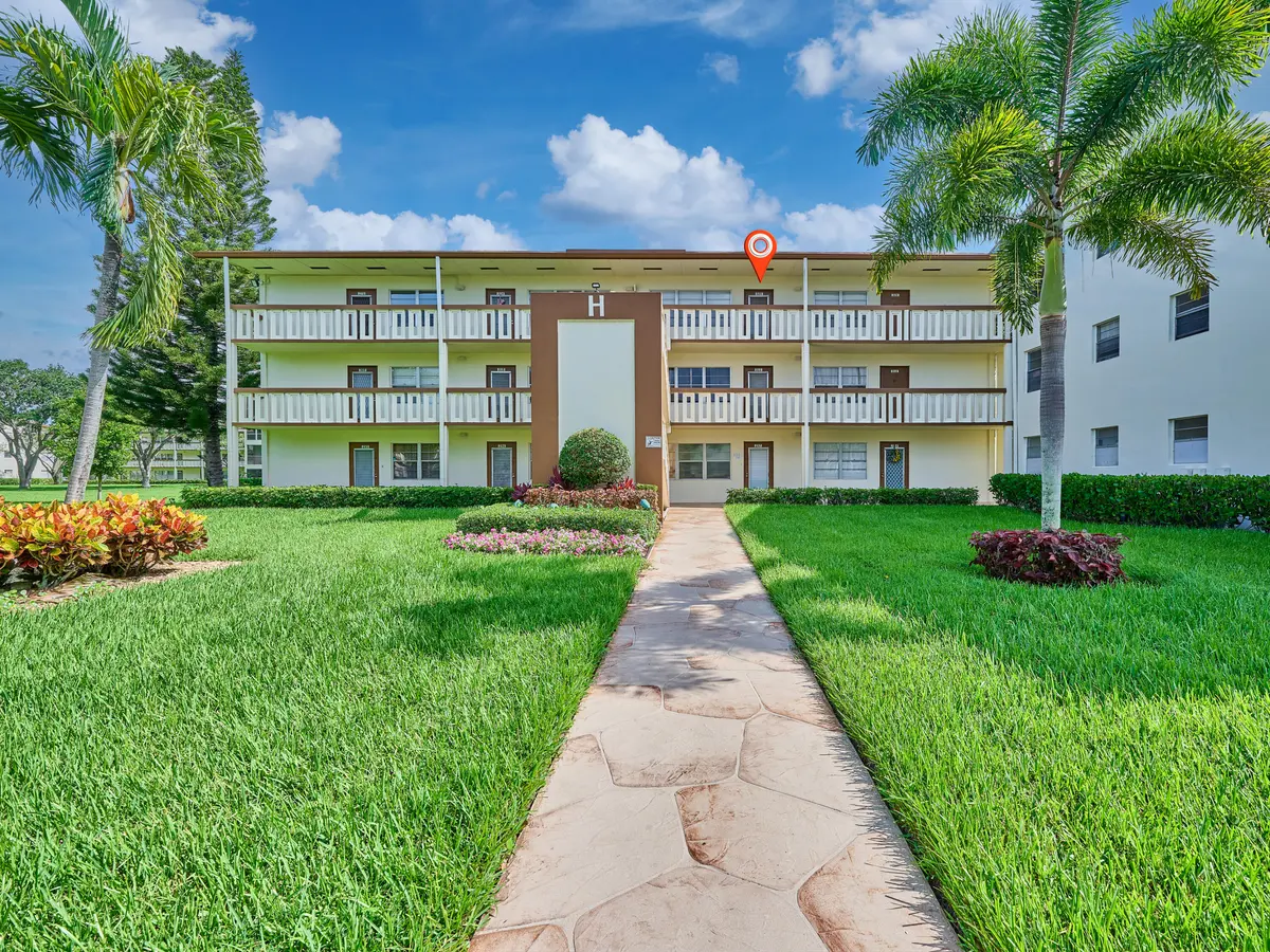 Front of Structure at 325 Mansfield  Drive 325 H, Boca Raton