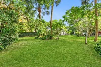 330 NW 32nd Court, Oakland Park – Single Family Residence for sale