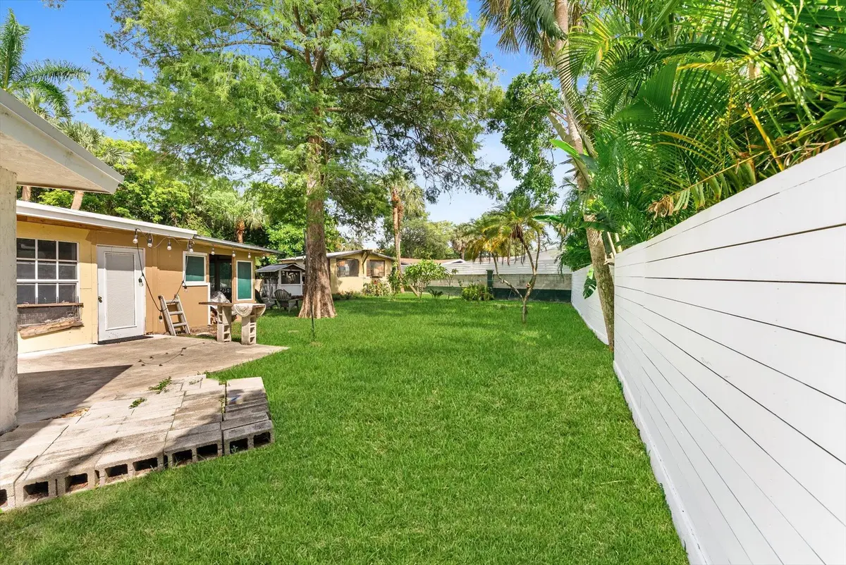 08-8 at 330 NW 32nd Court, Oakland Park