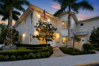 55 SE Seminole Street A, Stuart – Townhouse for sale
