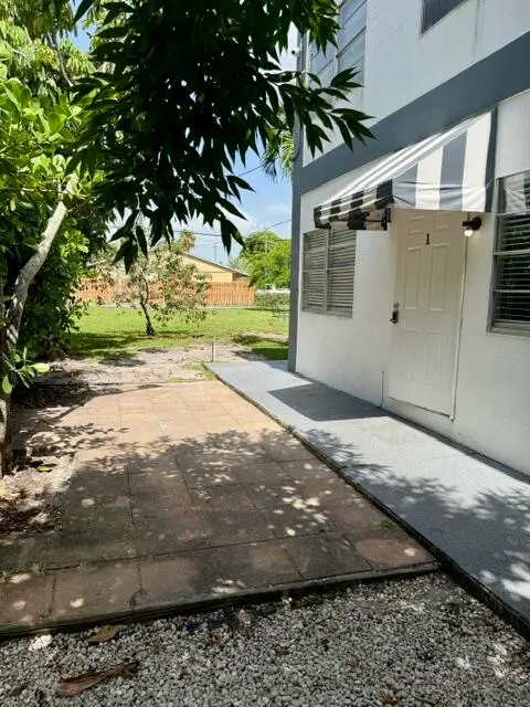 IMG_1154 at 301 S M Street 1, Lake Worth Beach