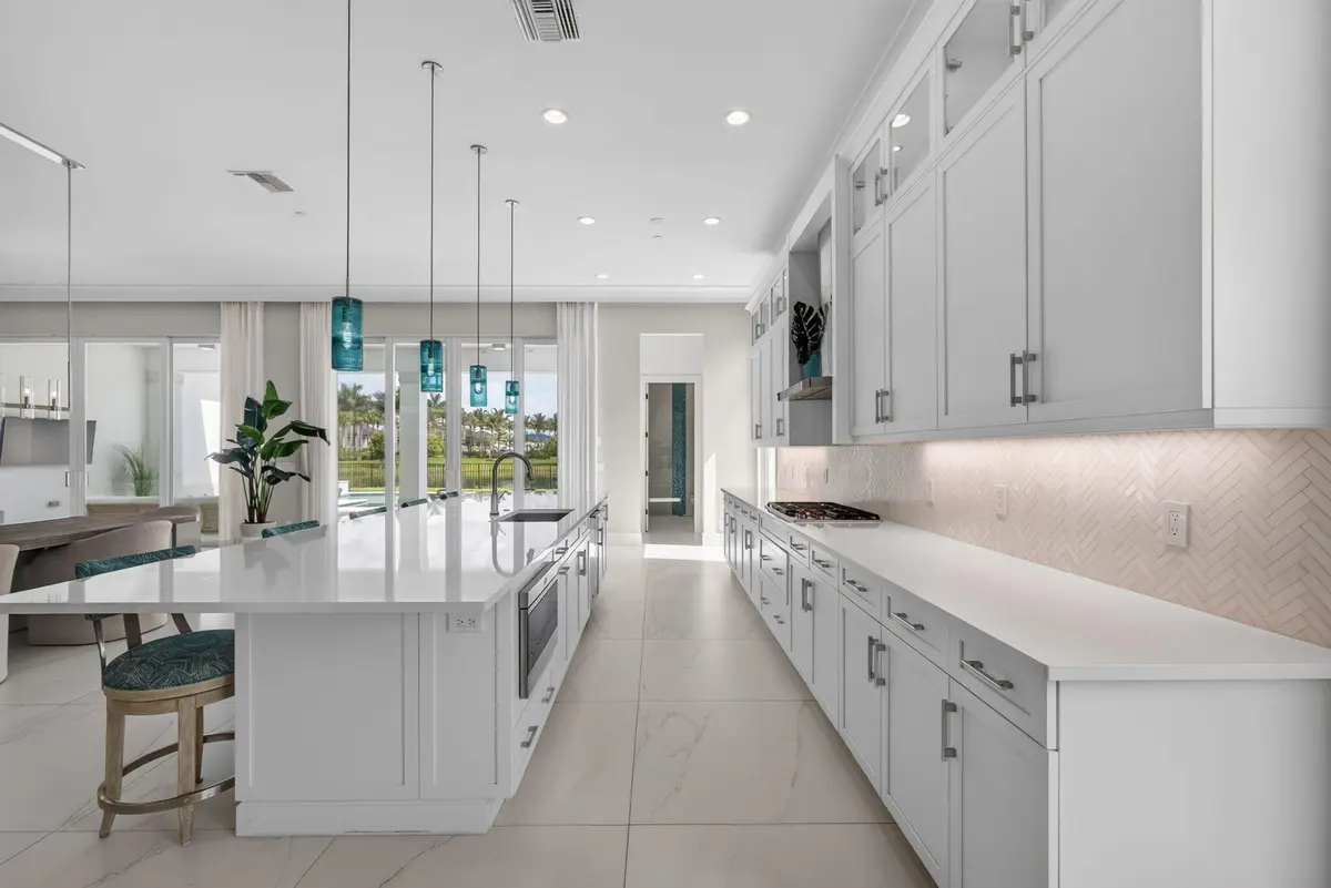 43-web-or-mls-5D1A7167 at 9336 Coral Isles Circle, Palm Beach Gardens