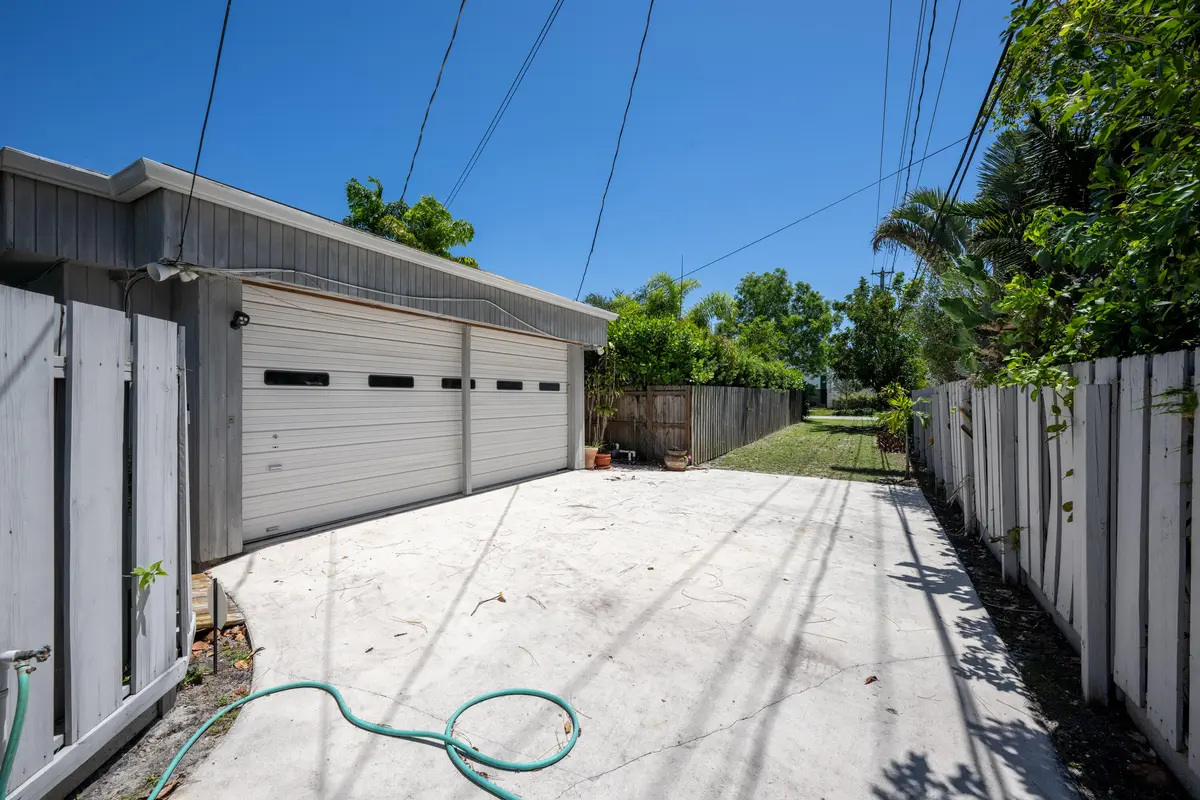 234 NE 21st Ct 00023 at 234 NE 21st Court, Wilton Manors
