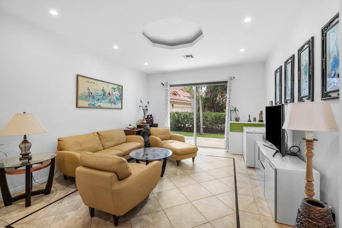 006-5563Northwest41stAvenue-CoconutCreek at 5563 NW 41st Avenue, Coconut Creek