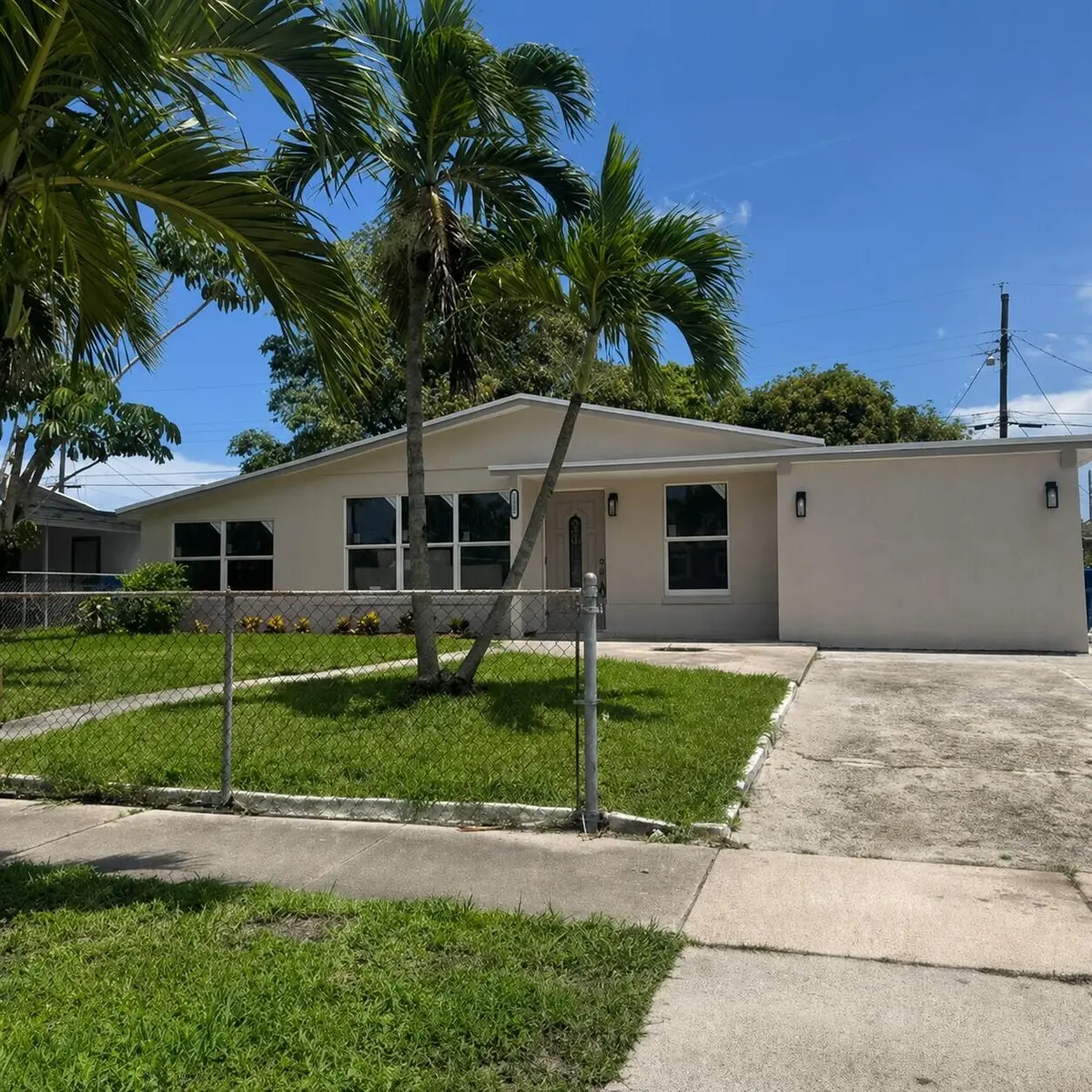 1321 W 3rd Front at 1321 W 3rd Street, Riviera Beach