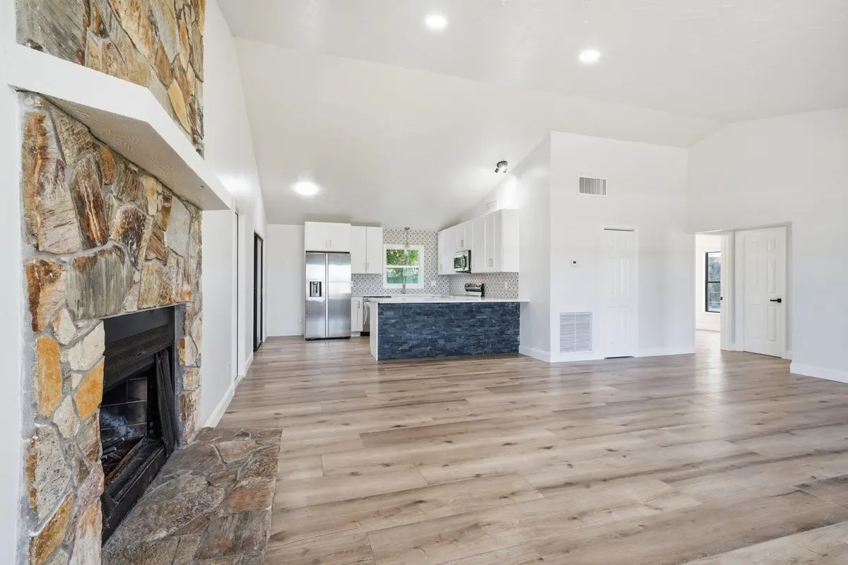 7-web-or-mls-306-24th-ave at 306 24th Avenue, Vero Beach