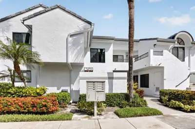 7473 Glendevon Lane 402, Delray Beach – Condominium for rent