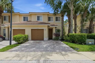 3209 NW 33rd Street, Oakland Park – sold