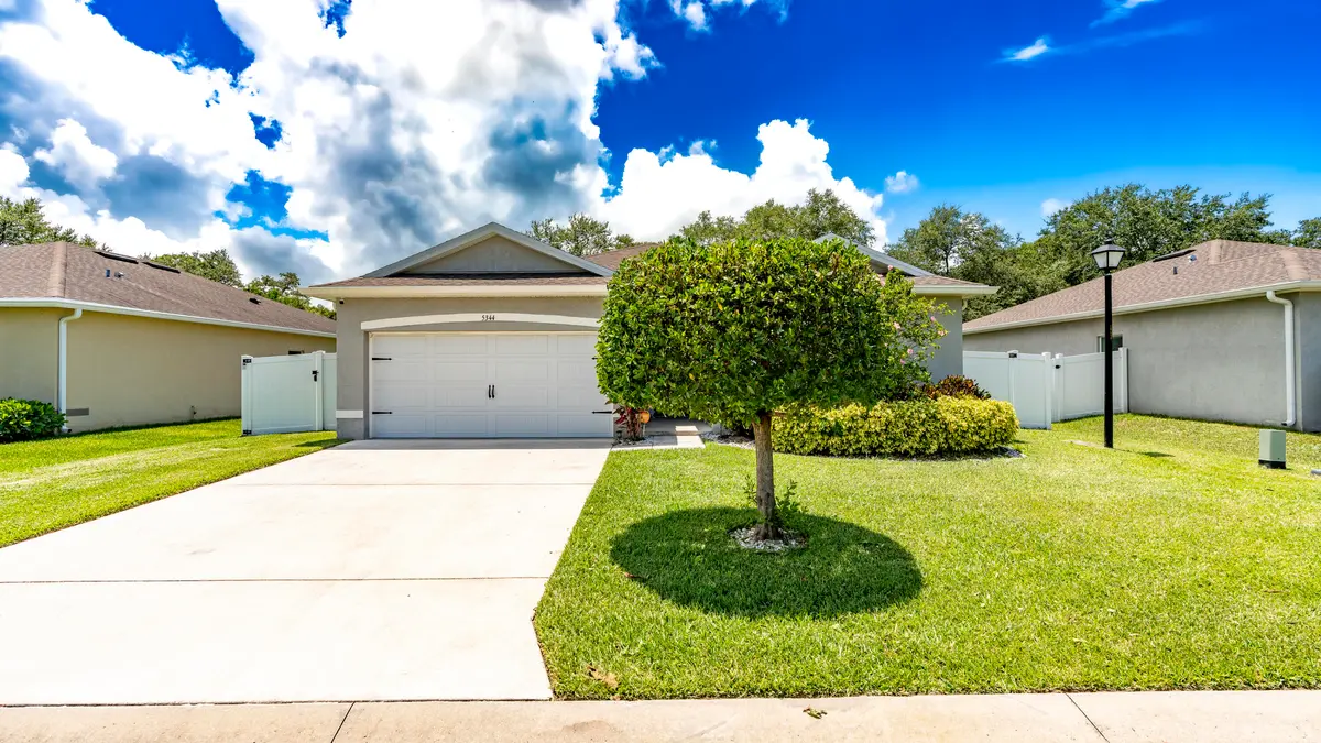 iPixx_00_4 at 5344 Oakland Lake Circle, Fort Pierce