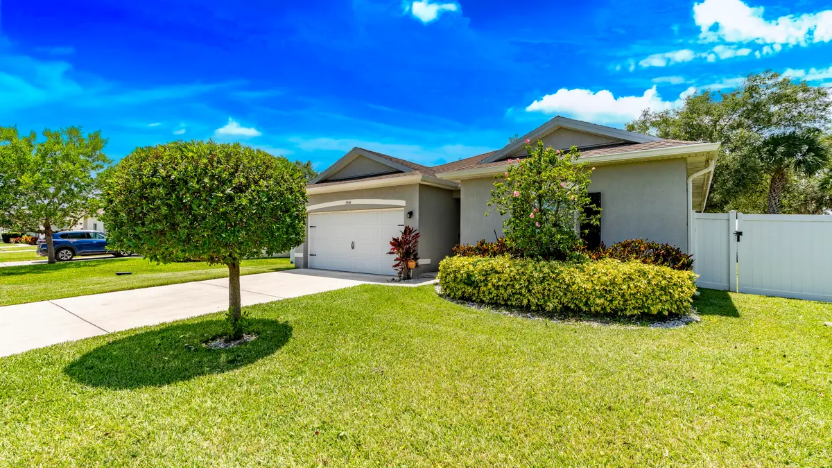 iPixx_00_5 at 5344 Oakland Lake Circle, Fort Pierce