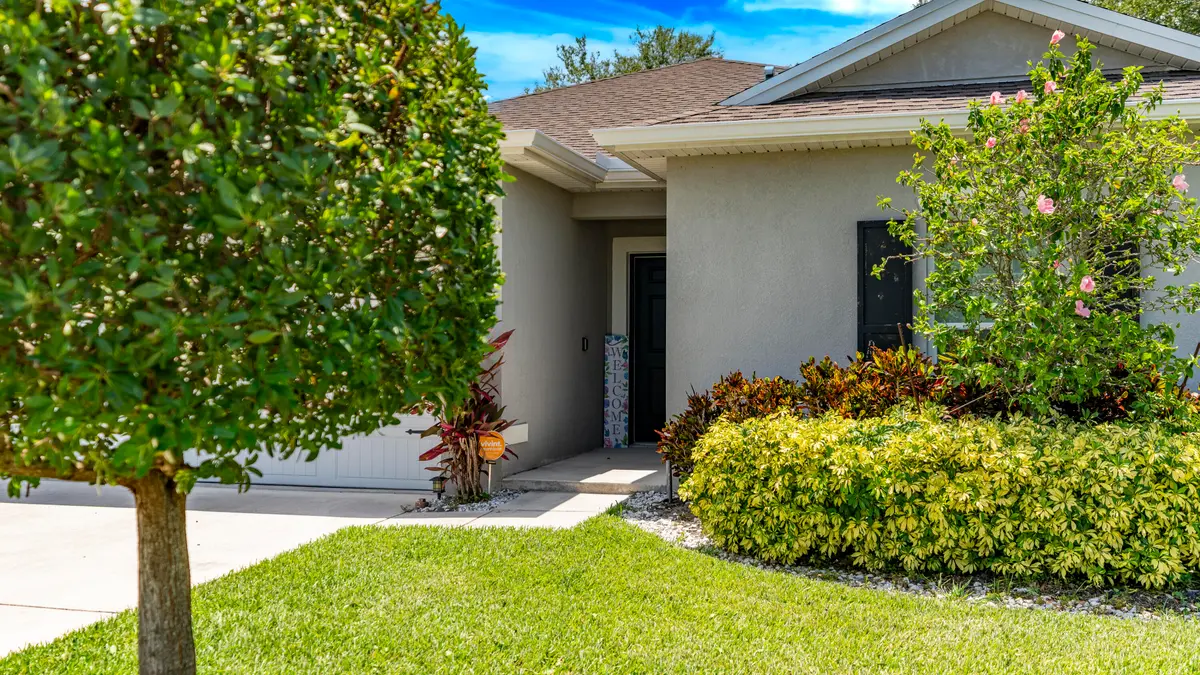 iPixx_00_7 at 5344 Oakland Lake Circle, Fort Pierce
